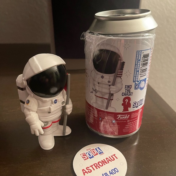Funko Soda NASA Astronaut - Picture 5 of 6